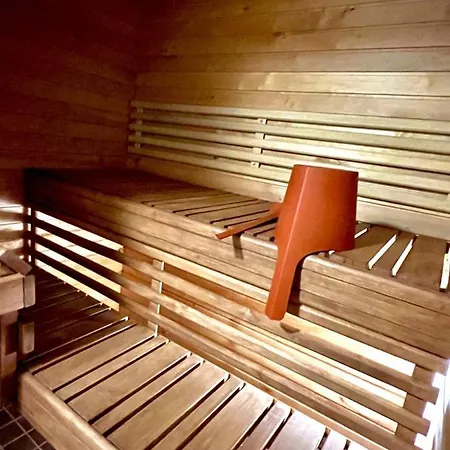 Himoskuikka Holiday home *